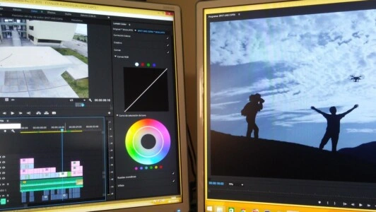 Brandwachten bij muziek opnamen, steeds vaker worden wij ingezet bij muziek opnamen, voor als er rookmachine wordt gebruik voor de zweer of video opnamen, maar ook voor als extra zekerheid bij vlucht gevaar en de brandmeldcentrale (BMC) tijdelijk uitgeschakeld moet worden.